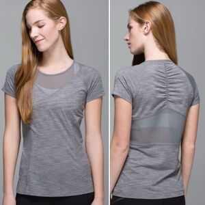 SZ 4 Lululemon Tee “Mesh With Me”
